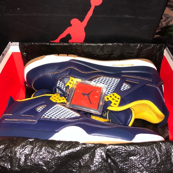 Air Jordan’s main image 5